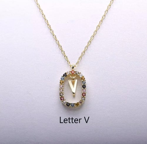 سلسال الاحرف فضه عيار 925 مرصع بالكرستال الملون