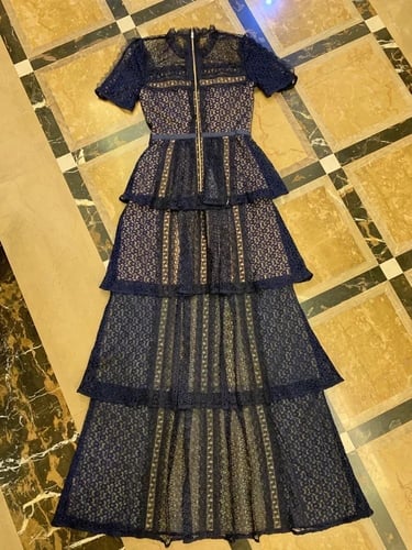 فستان دانتيل راقي