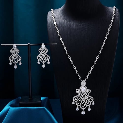 طقم زيركون راقي قطعتين مرصع بحجر فاخر