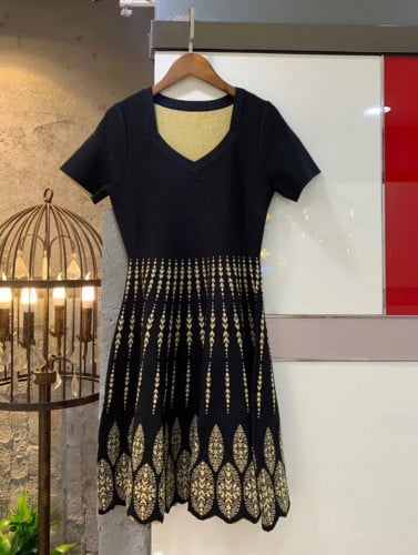 فستان قصير انيق