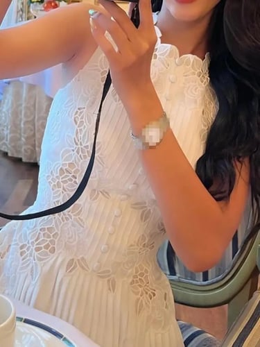 فستان بكسرات ميد