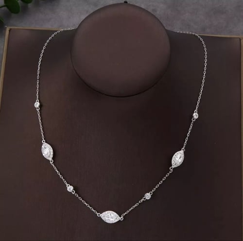 سلسال يومي فضي