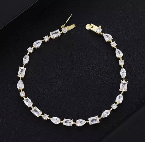 اساورة زيركون فاخر