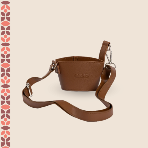 حامل أكواب جلد بشعار C&B سي اند بي