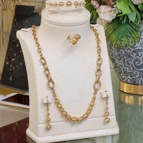 طقم زفاف ذهب عيار 21 تصميم ايطالي حصري ومميز وراقي