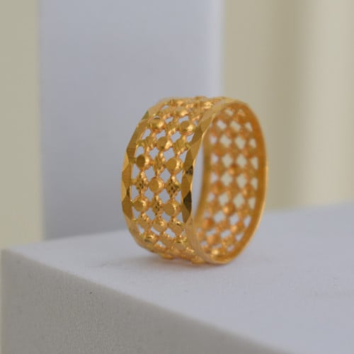 خاتم بتصميم شعبي