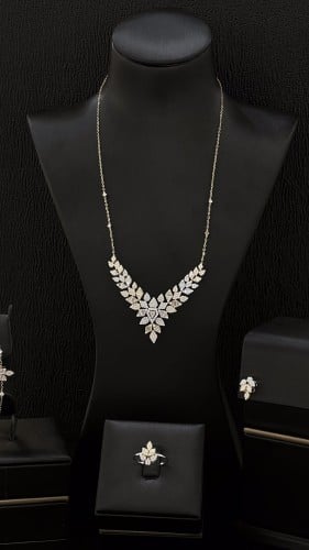 طقم ابيض بوزن 12.65