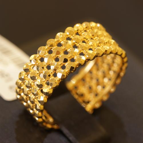 خاتم ذهب عيار 21 من الذهب الخالص بتصميم حديث و ممي...