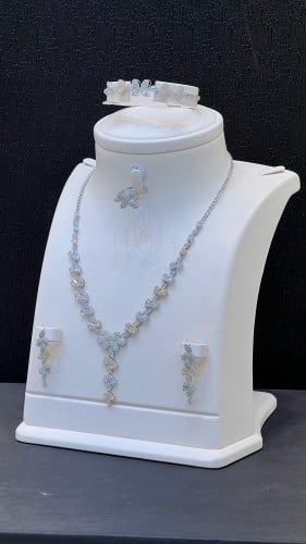 طقم ابيض بوزن 25.88