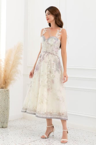 فستان بطبعة مميز انيق