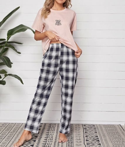 طقم بيجامه بنقش وردي