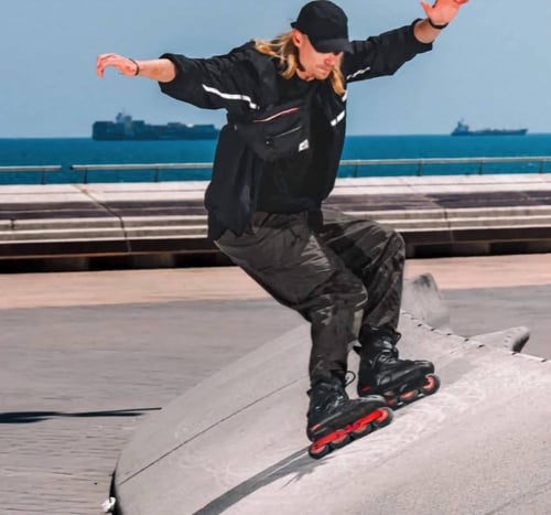 F4 Raven – أسود أحمر