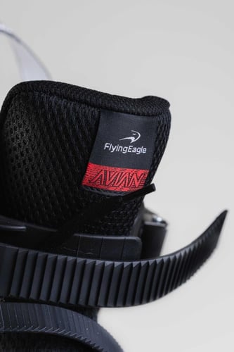 سكيت فلاينج ايقل FBS Avian لون أسود