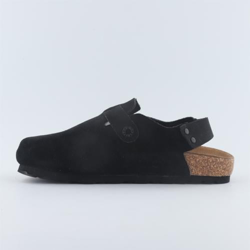 Birkenstock كلوق سويدي فاخر بتفصيل إبزيم أنيق