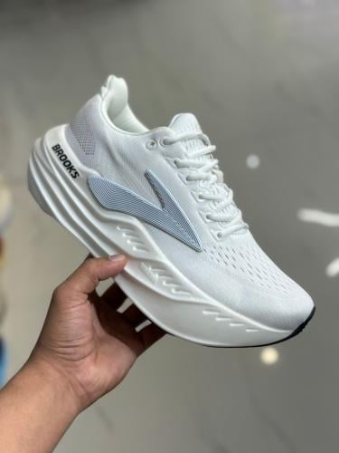 Brooks Full White