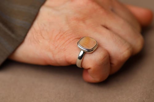 خاتم ملكي G1 صدف أفريقي لحمي