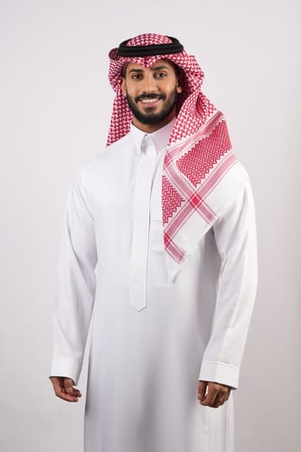 شماغ ملكي خاص أحمر غامق ليمتد