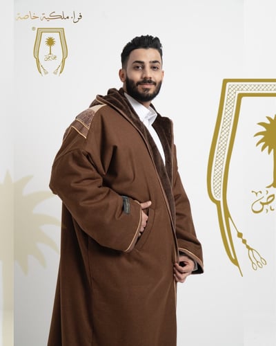 فروة برق الخاصة أشقر