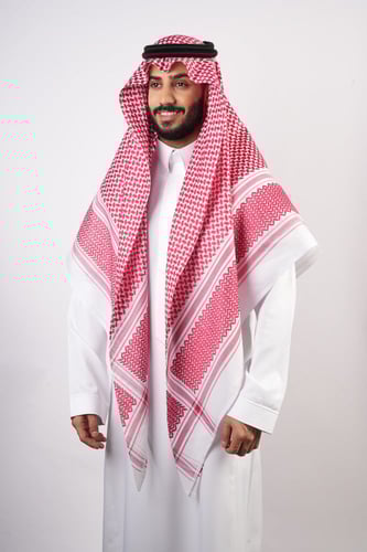 شماغ ملكي أحمر غامق طويق