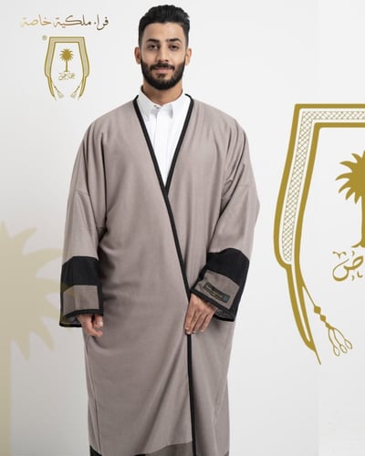 فروة المربع الخاصة رمادي