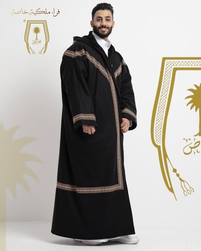 فروة الأول الخاصة أسود