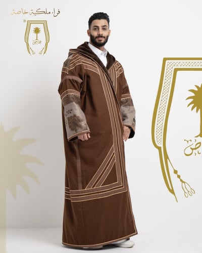 فروة الشال الخاصة أشقر