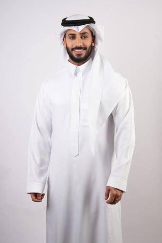 شماغ ملكي خاص كلاسيك أبيض