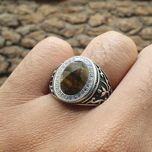 خاتم عين النمر قص كرستالي مرصع بالزركون السويسري