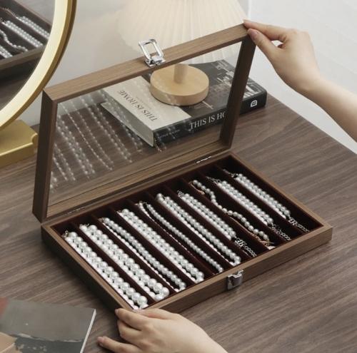 صندوق سبح ومجوهرات مصنوع من الخشب فاخر