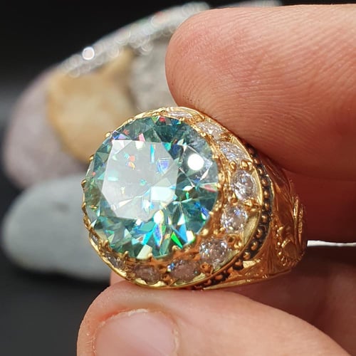 خاتم موزنايت دائري اخضر مرصع بالموزنايت مطلي بالرو...