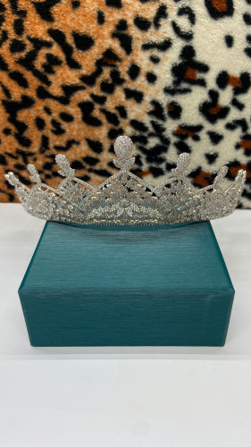 تاج مرصعة احجار الباكليت تصميم الماس