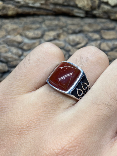 خاتم فضة تايلندي لون العقيق شكل مربع عيار 925 اناق...