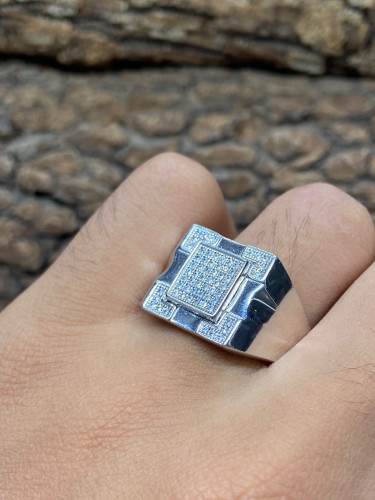 خاتم فضة تايلندي مرصع بالزركون عيار 925 اناقة وجما...