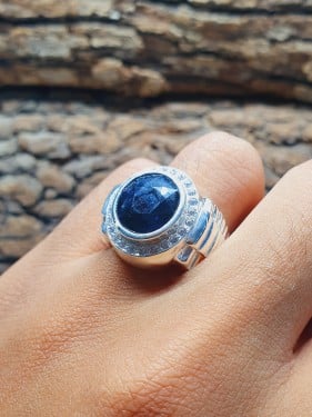 حجر الزفير السيلاني المرصع بالزركون السويسري صياغه...