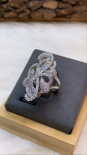 خاتم فضه نسائي مرصع زركون موديل الماس