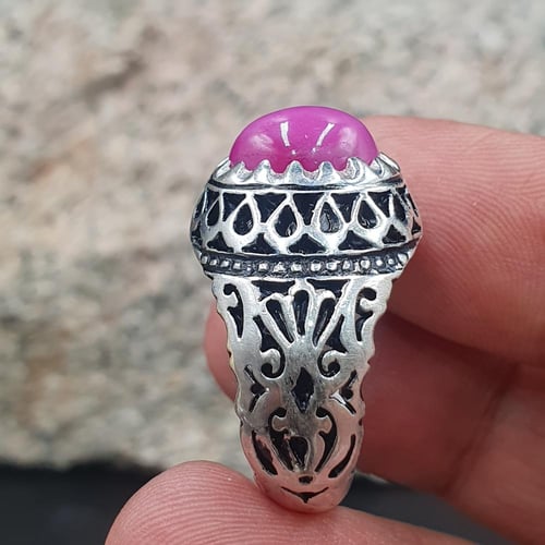 خاتم ياقوت نجمي وردي صياغه عرفان المنقوش