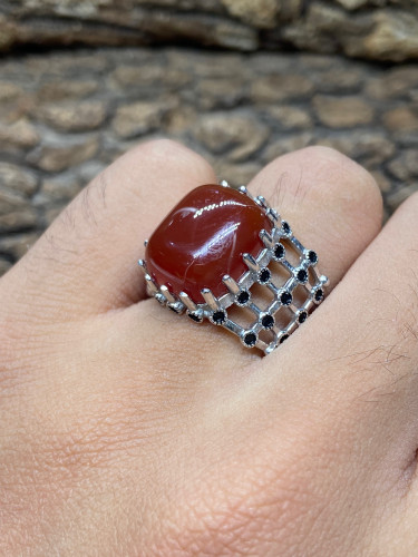 خاتم فضة تايلندي لون العقيق شكل مربع قبه عيار 925...