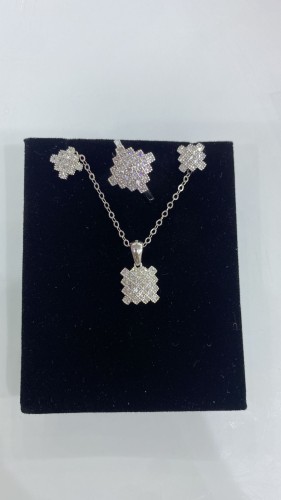 طقم فضة عيار 925 تصميم مميز