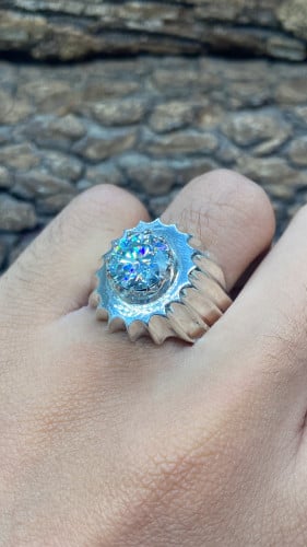 حجر الموزنايت الابيض بديل الالماس