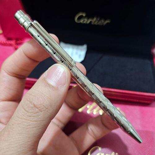 قلم رجالي فضي محفور