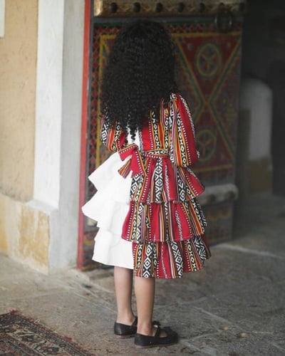 فستان التأسيس سدو احمر