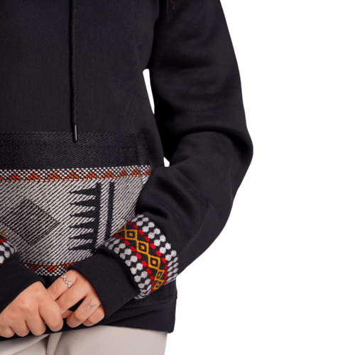 هودي بتصميم السدو تراثي