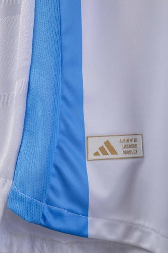 طقم الارجنتين الأساسي 2024-2025