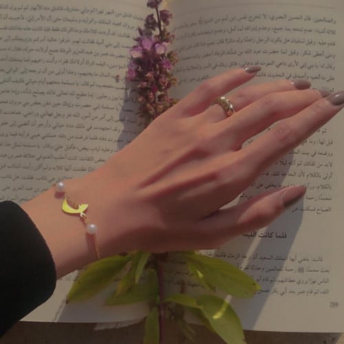 اسوار حرف أنيق مع الؤلؤ