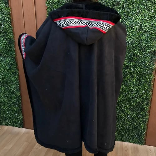 شال نسائي شتوي بتصميم جديد