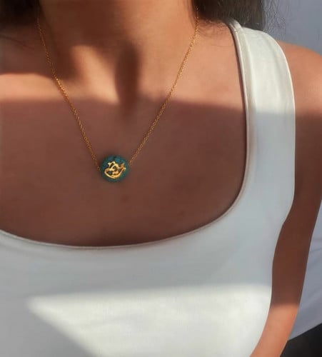 سلسال بالاسم حجر أنيق