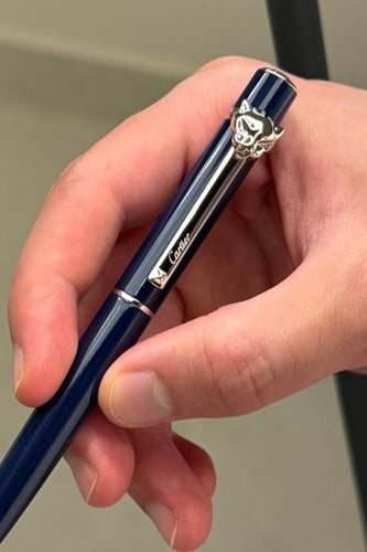 قلم تايقر رجالي – متوفر بـ 4 ألوان