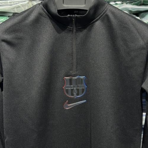 سويتر برشلونة الرياضي