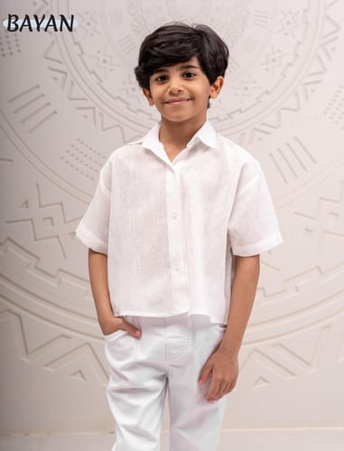 قميص كتان كم قصير