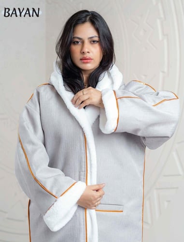 فروة رصاصي أطراف جلد